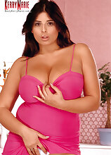 Braless In Pink Big Tits Models