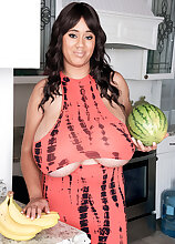 Roxi's Breast Fruit Big Tits Models