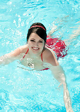 Sex, Sun & Swimming Pools Big Tits Models