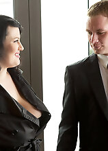 Hooter Hotel Hook-up